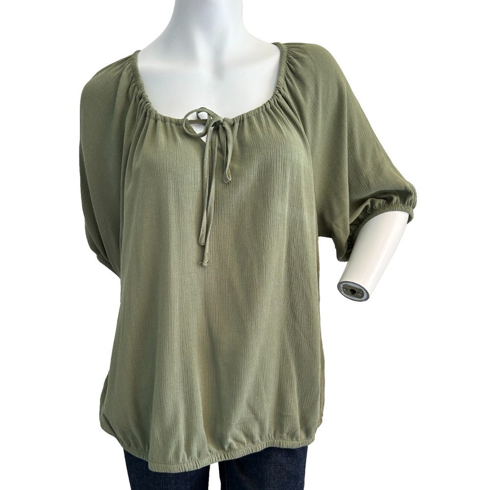 NWT Torrid Olivine Green Crinkle Gauze Blouson Top Peasant Boho Plus 0 L 12